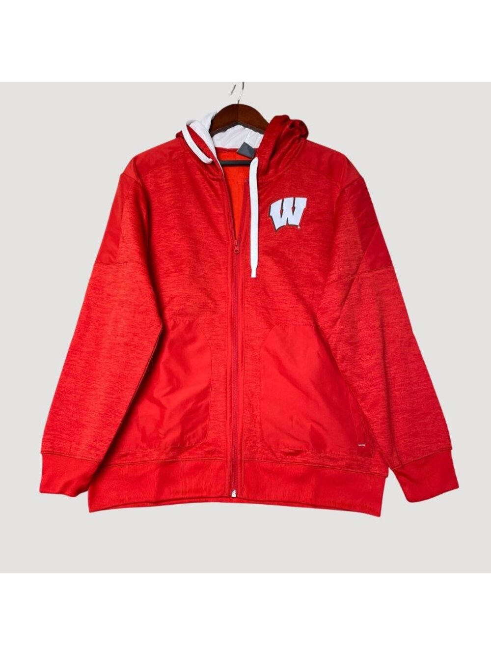 NWT Mens Large Wisconsin Badgers Red Full-Zip Hoodie 100% Polyester e1617